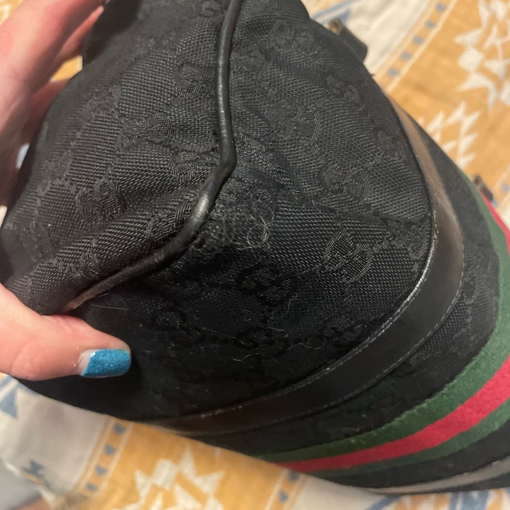 GUCCI - Boston Bag with iconic Sherry Line logo - Picture 4 of 16